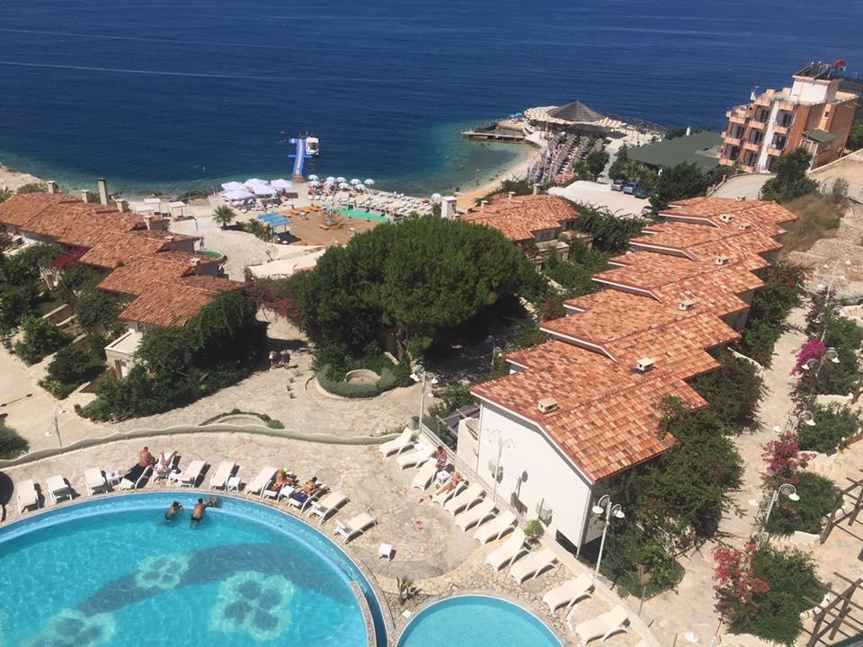 Sunny Bay Apartments Sarandë Exterior foto
